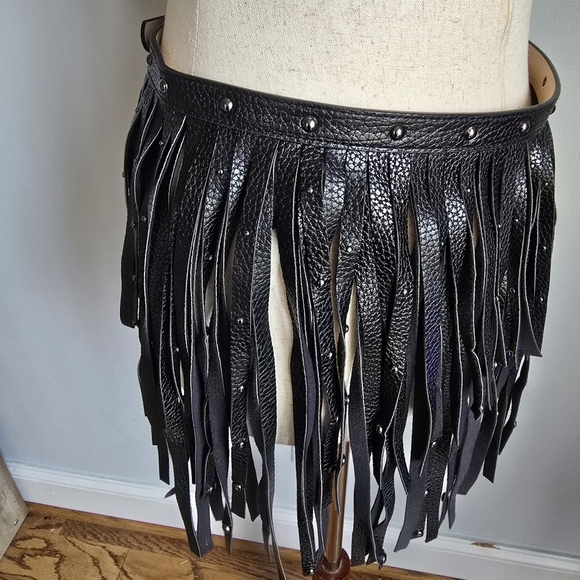 BCBGMaxazria, Black Fringe Vegan Leather Studded Statement Belt, Size Medium - Picture 7 of 12
